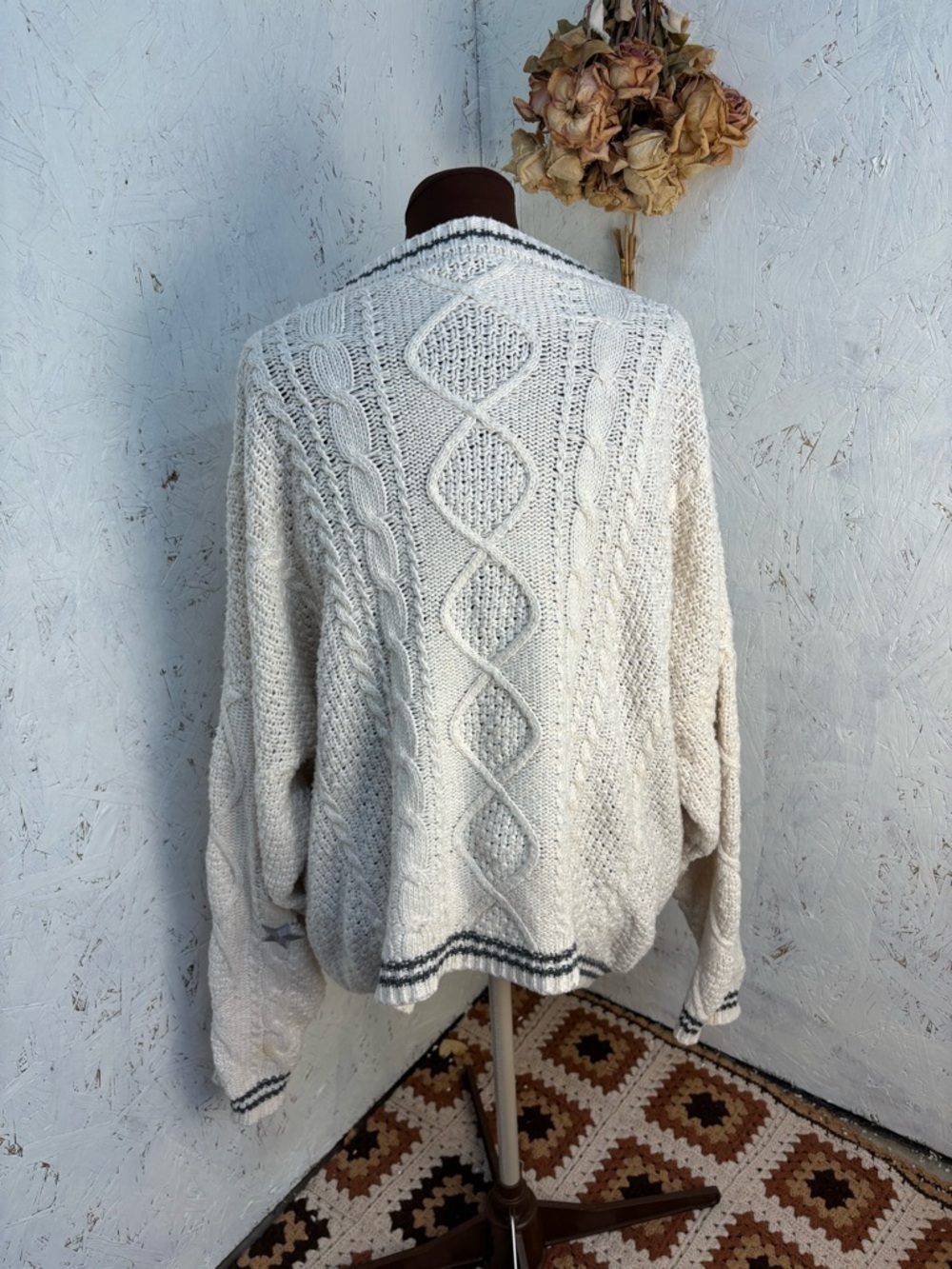 Taylor Swift FolkLore Cream Grey Oversized Knit Cardigan Merch 3XL/4XL - Picture 5 of 8